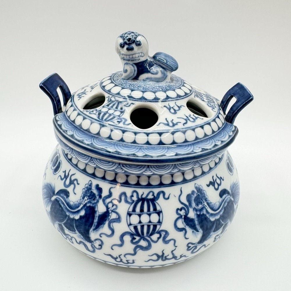 Vintage Maitland Smith Blue White Porcelain Foo Dog Censer Jar 7"